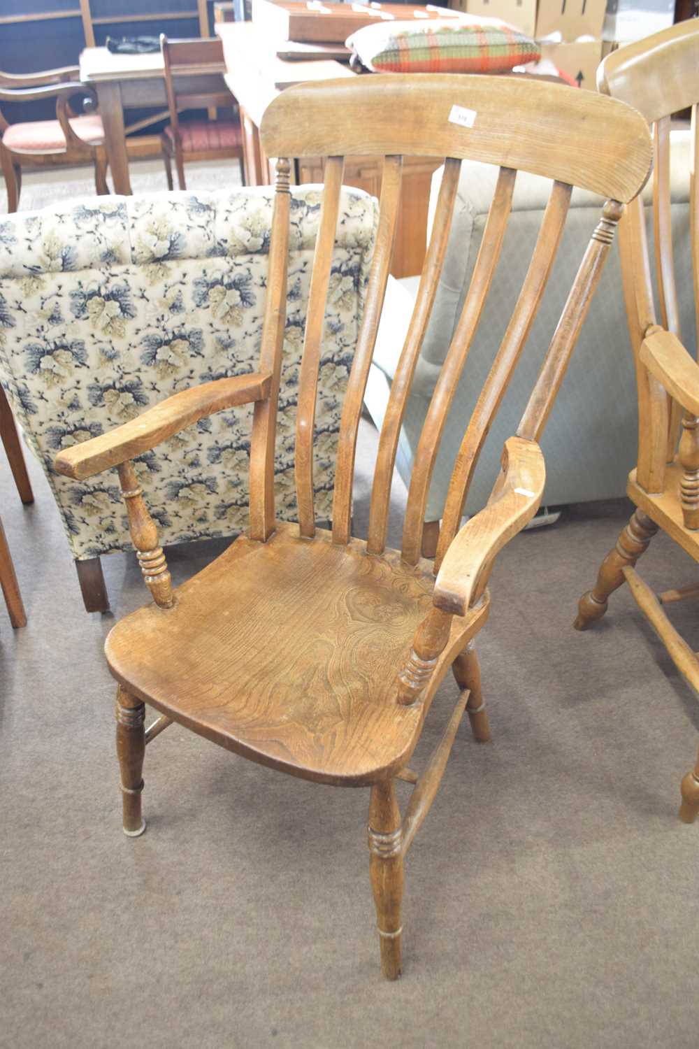 Late 19th Century elm seated windsor chair with a single H stretcher - Image 2 of 2