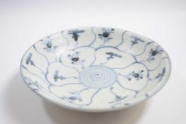 Chinese porcelain bowl from the Tek Sing cargo with blue and white design, 18cm diameter