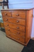Victorian mahogany chest with two short and four long drawers with turned knob handles, 118cm wide