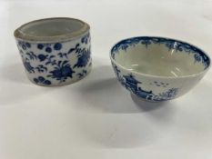Lowestoft tea bowl painted in blue with chinoiserie design together with a further small jar with