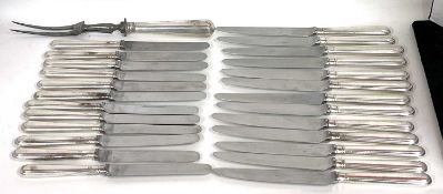 Mixed lot of thirteen silver handled table knives, London 1962, twelve butter knives, handles