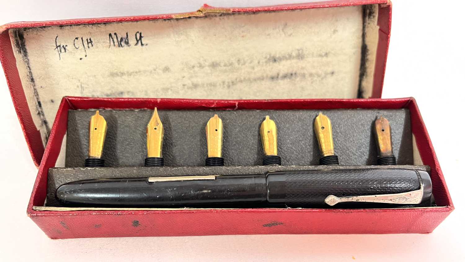 A boxed vintage Osmorid calligraphy set