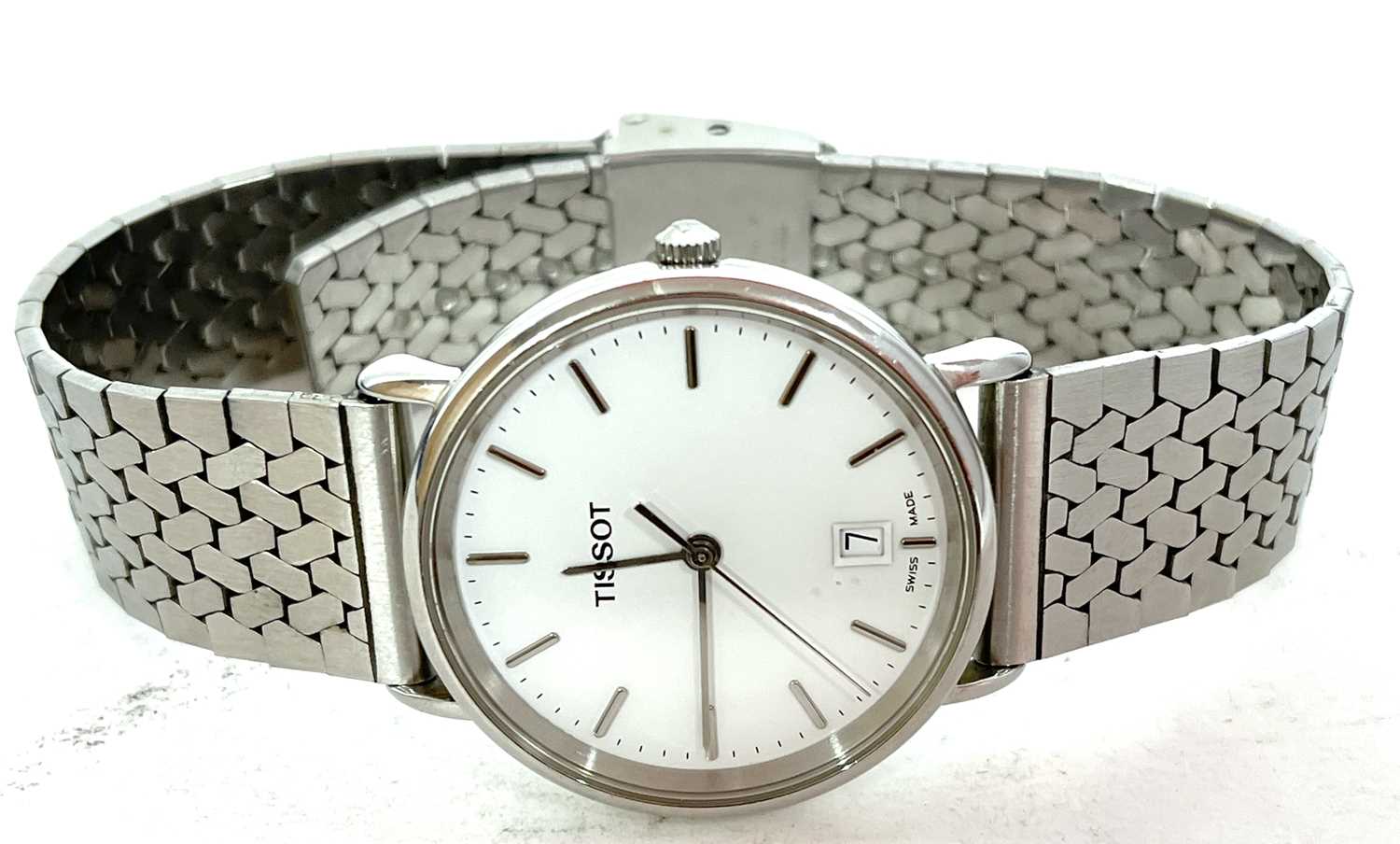 A stainless steel gents Tissot quartz wrist watch with original box and international guarantee