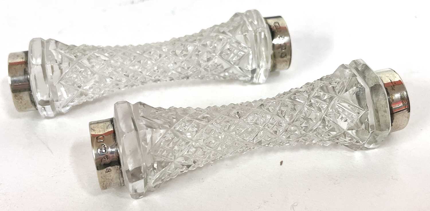 A pair of Edwardian cut glass knife rests with silver collars at each end, hallmarked for Birmingham - Image 3 of 6