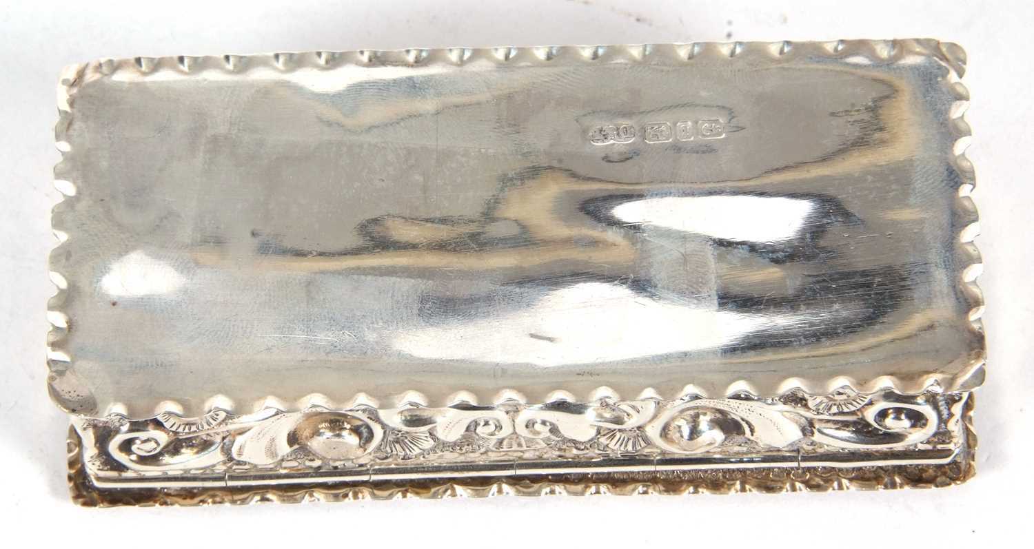 Victorian silver trinket box of rectangular form, overall embossed with shells and foliage and - Image 4 of 4