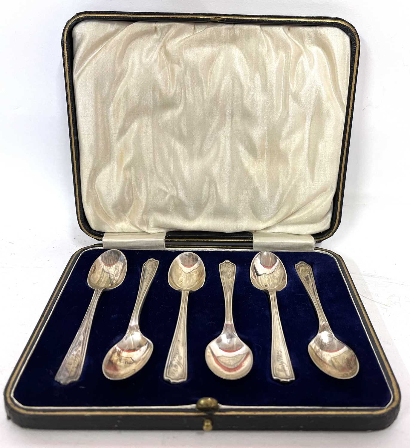 A cased set of George V silver teaspoons, Sheffield 1925, makers mark for Martin Hall & Co