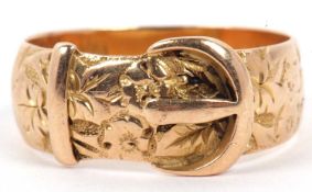 An antique 18ct gold buckle ring, with chased and engraved detail, hallmarked Birmingham 1916, 7.6