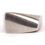 Georg Jenson sterling "Plaza" ring 141, designed by Henning Coppel for Georg Jenson, stamped 925s,