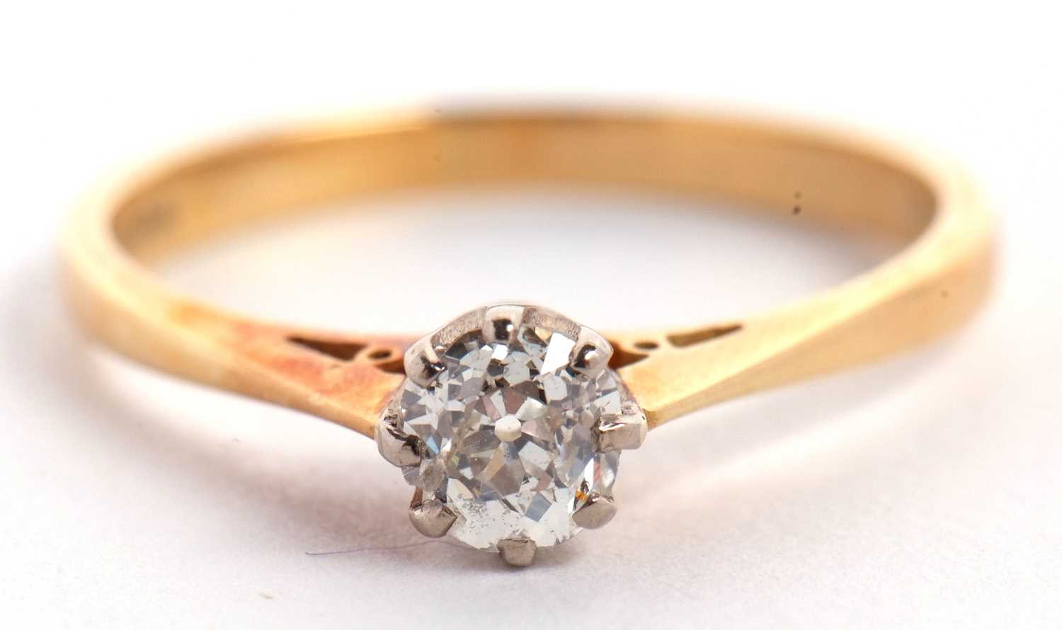 An 18ct diamond solitaire ring, the round brilliant cut diamond, estimated approx. 0.42cts, claw