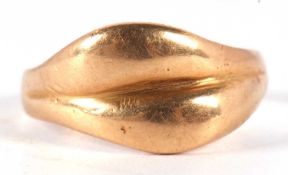 An unmarked yellow metal ring, tests as approx. 18ct gold, size M, 3.6g