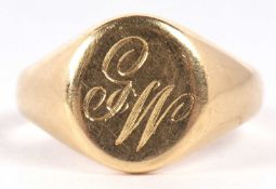 An 18ct signet ring, initialled GW, stamped 750, Birmingham 1981, size I, 6.0g