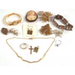 A quantity of gold and costume jewellery, to include a 9ct cross pendant and a 9ct Scorpio