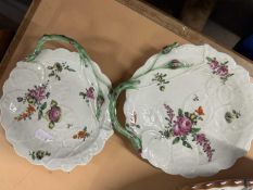 Two Worcester porcelain Blind Earl small dishes