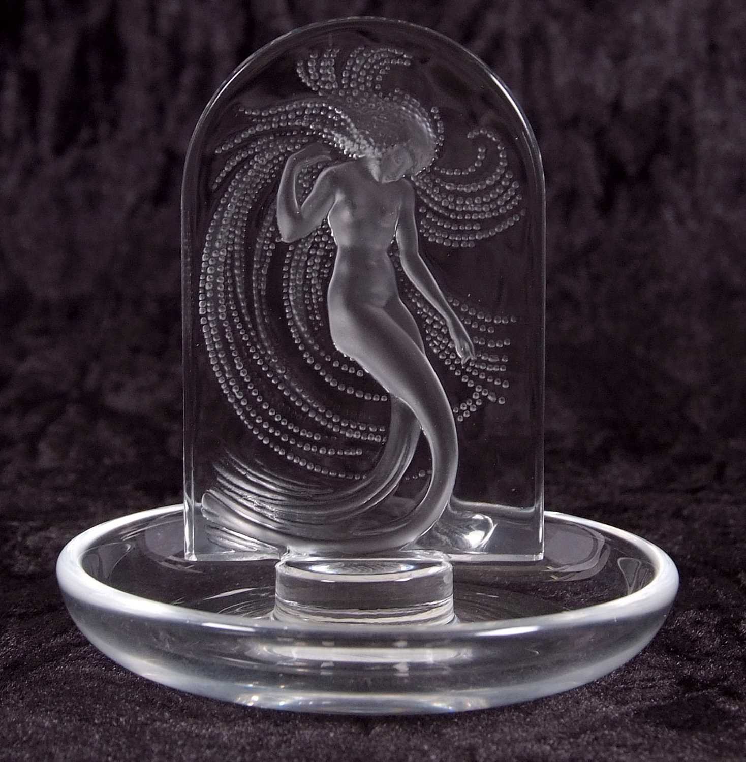 Lalique pin dish, the centre with a model of an Art Nouveau lady with etched mark to base, 11cm - Image 2 of 6