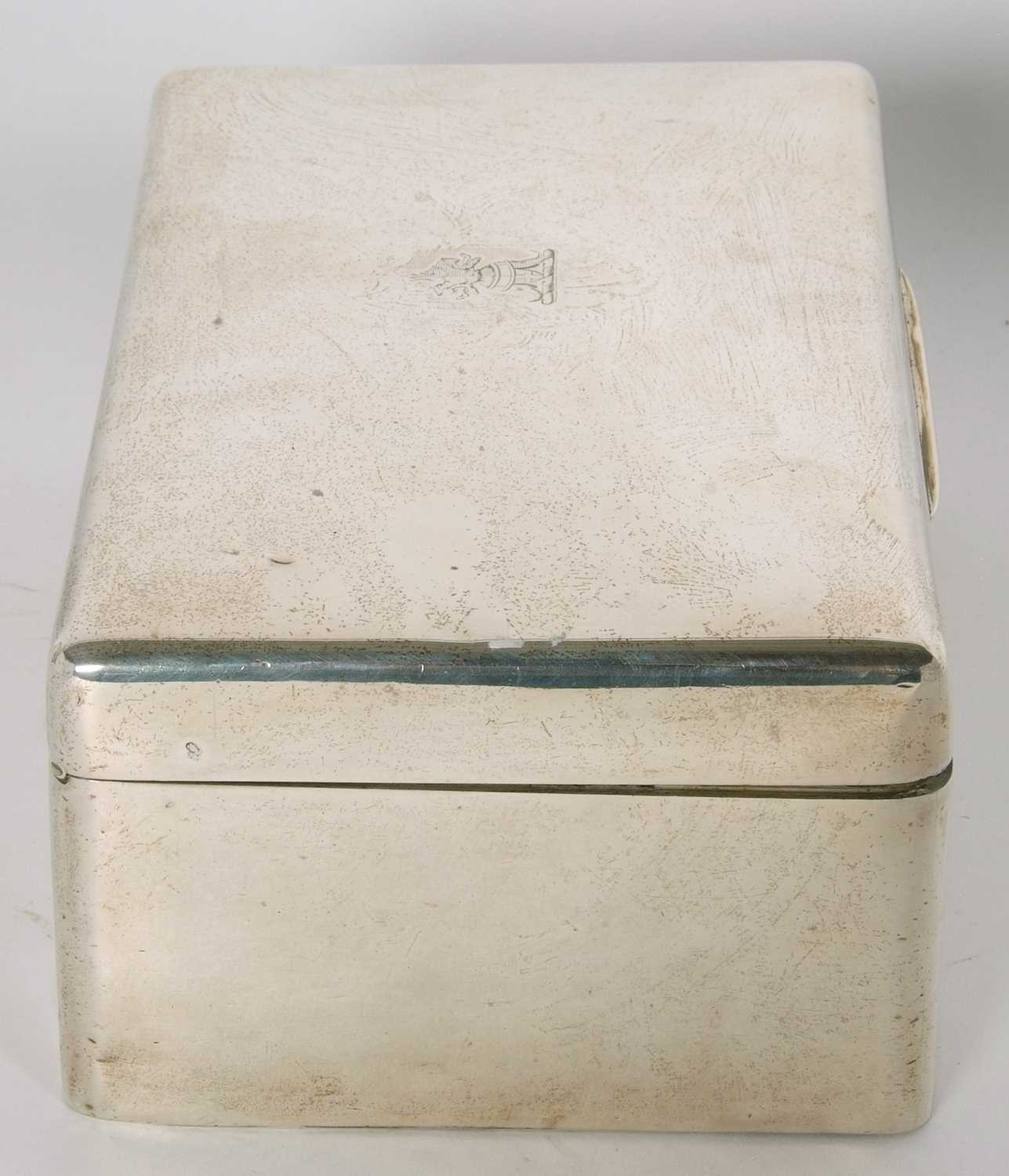 A large Edward VII silver encased cigar box of plain polished rectangular form. The slightly domed - Image 7 of 11