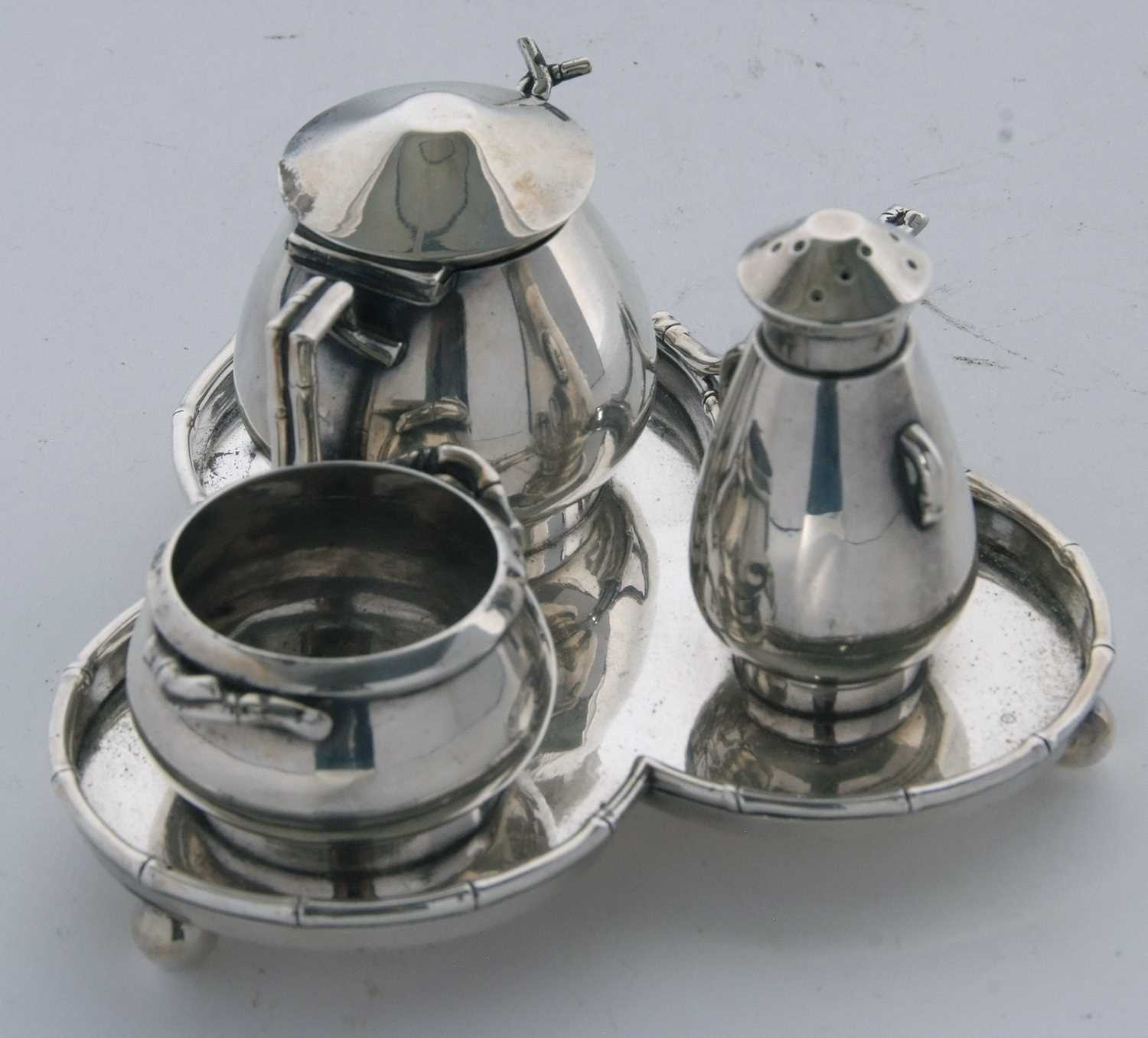 A good quality late Victorian cruet stand comprising mustard and spoon, open salt and pepper all - Image 7 of 16