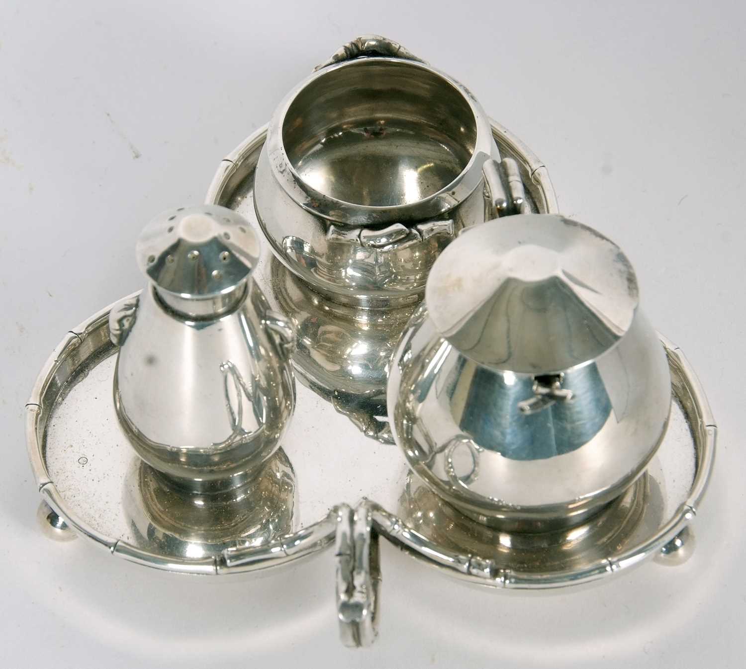 A good quality late Victorian cruet stand comprising mustard and spoon, open salt and pepper all - Image 2 of 16