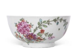 A further Lowestoft porcelain bowl circa 1780, decorated in Curtis style with polychrome