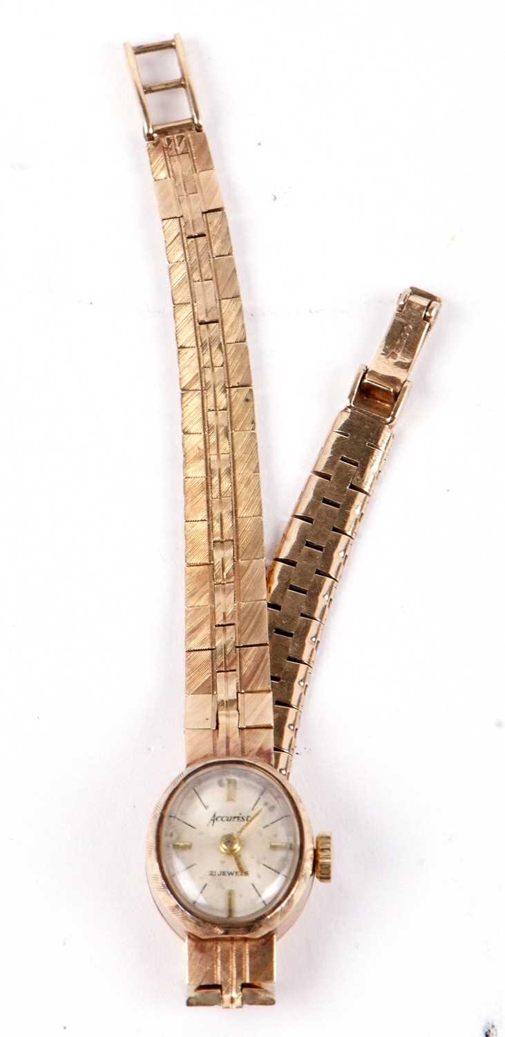 A 9ct gold ladies Accurist wristwatch, the watch has a 21 jewel manually crown wound movement, 375 - Image 2 of 6