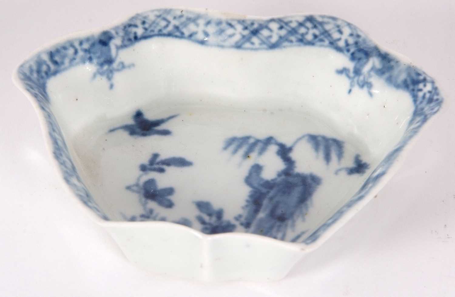 A Worcester porcelain hors d'oeuvres dish decorated with a design of willow tree and bird within - Image 2 of 4