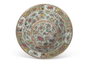 19th Century Chinese porcelain Cantonese bowl decorated in famille vert and famille rose with floral