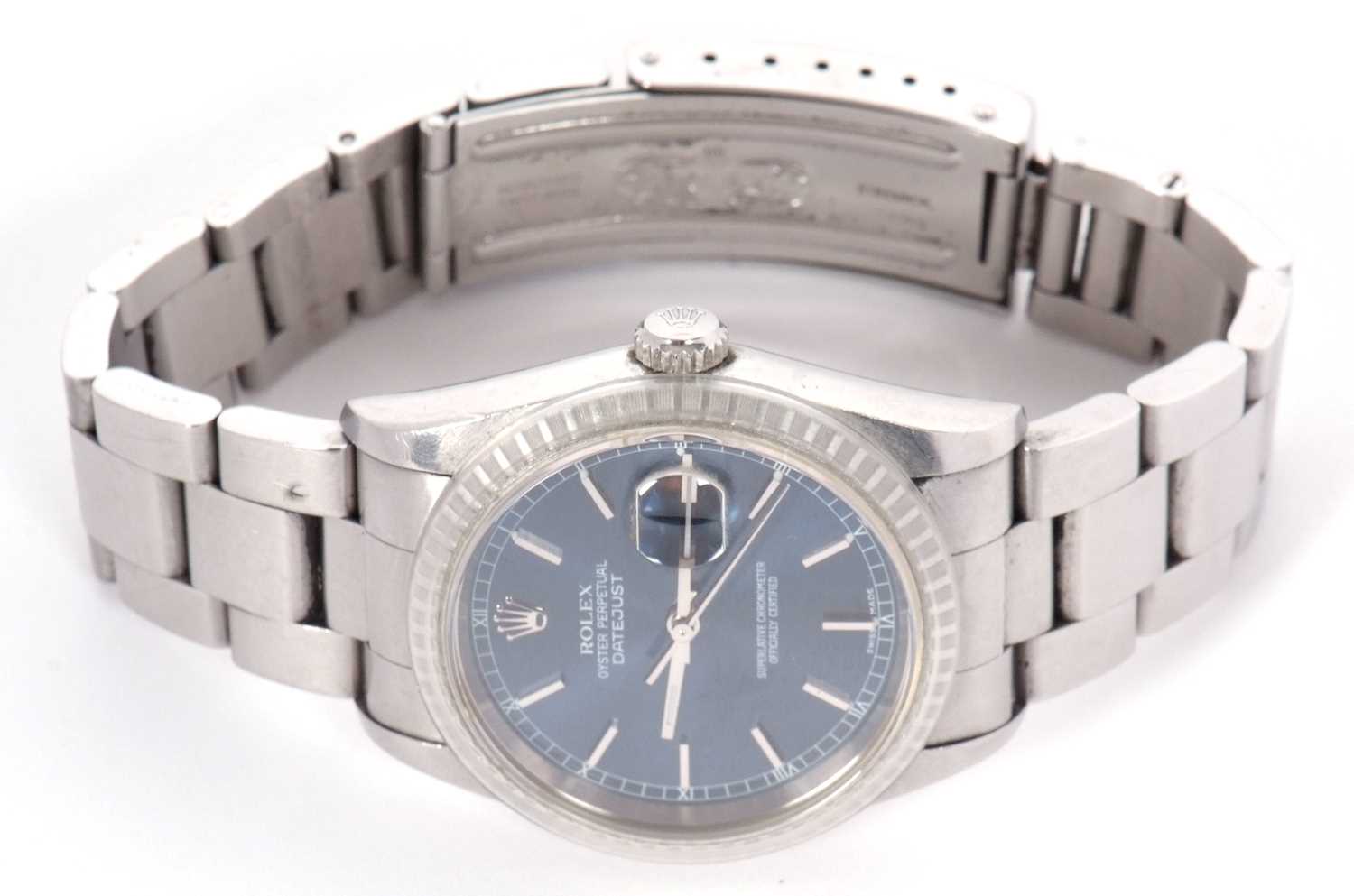 A gents Rolex Datejust 36, reference: 16220, serial: D475061, the watch has a blue dial along with a - Image 8 of 12