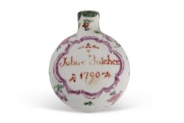 A very rare Lowestoft porcelain small bottle or flask with polychrome decoration in Chinese export