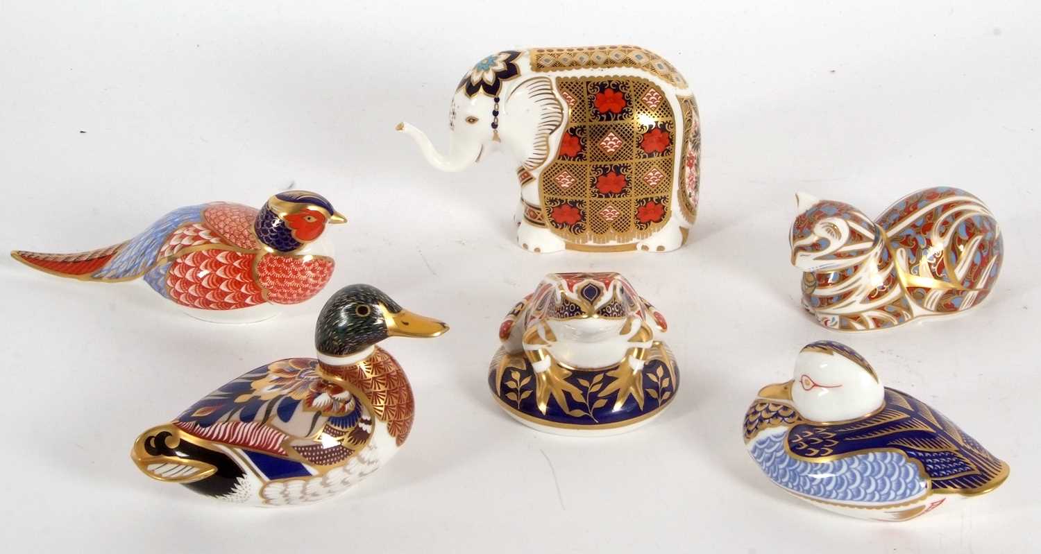 Group of Royal Crown Derby Paperweights comprising, an elephant (stopper lacking), cat, frog, two - Image 4 of 4