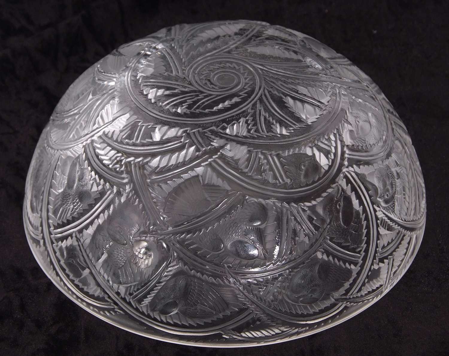 A post war Lalique dish in the Pinsons pattern with engraved mark to base 24cms diameter good - Image 6 of 6