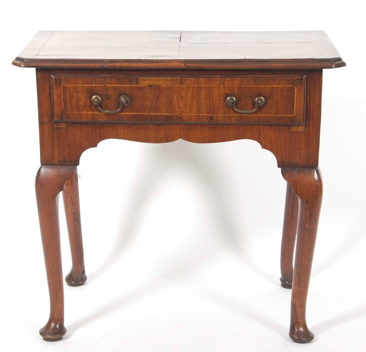 An early 18th Century walnut low boy, the top with quartered veneers and canted front corners over a - Image 7 of 10