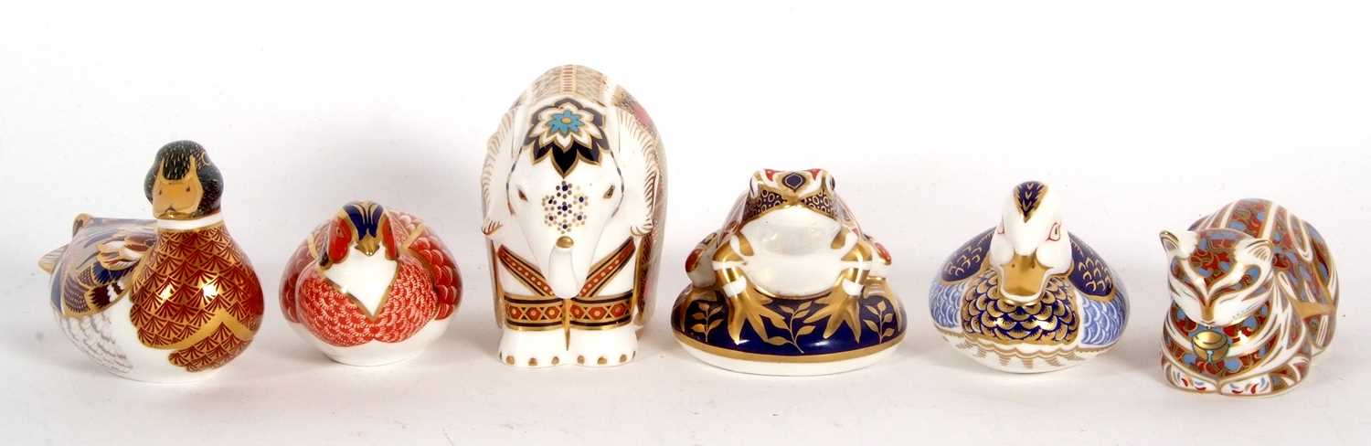 Group of Royal Crown Derby Paperweights comprising, an elephant (stopper lacking), cat, frog, two - Image 3 of 4