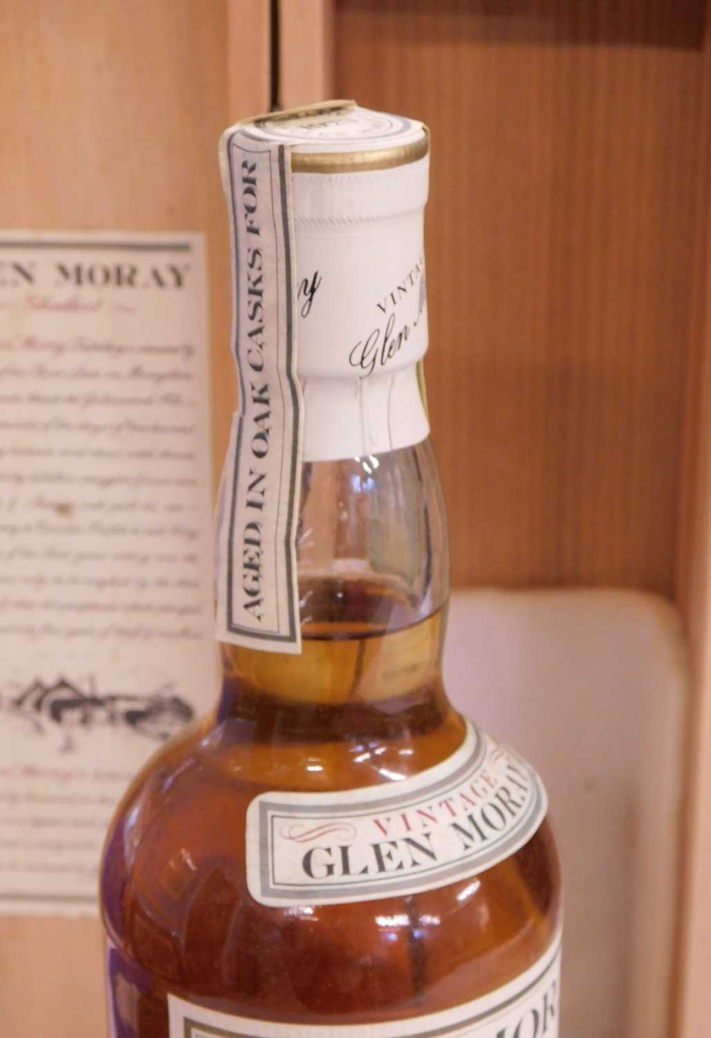 Glen Moray Glenlivet Vintage 1973 Aingle Highland Malt Whisky, 75cl, in original wooden presentation - Image 7 of 10