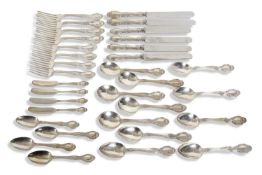 Tiffany & Co "Richelieu" sterling flatware circa 1900 (thirty three pieces), to include six