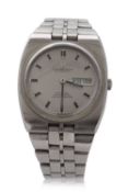 A stainless steel gents Omega Constellation, the watch has an automatic movement, stainless steel