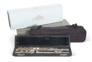 An Altus Azumino 907E Flute Marked 958