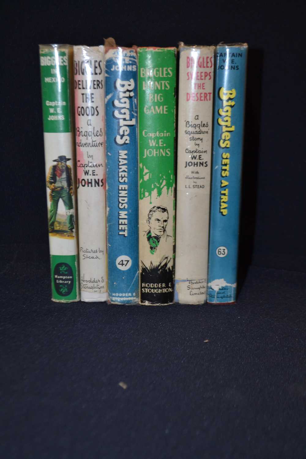 W E JOHNS: BIGGLES, various first edition titles, Hodder and Stoughton. BIGGLES IN MEXICO, 1959; - Image 3 of 4
