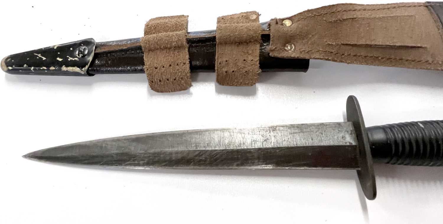 Reproduction Fairburn & Sykes commando fighting knife stamped William Rogers, Sheffield, England - Image 3 of 6