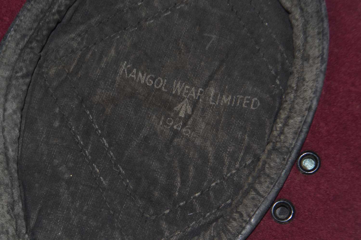 1946 dated British Parachute Regiment beret with Kings crown cap badge together with Parachute - Image 8 of 14