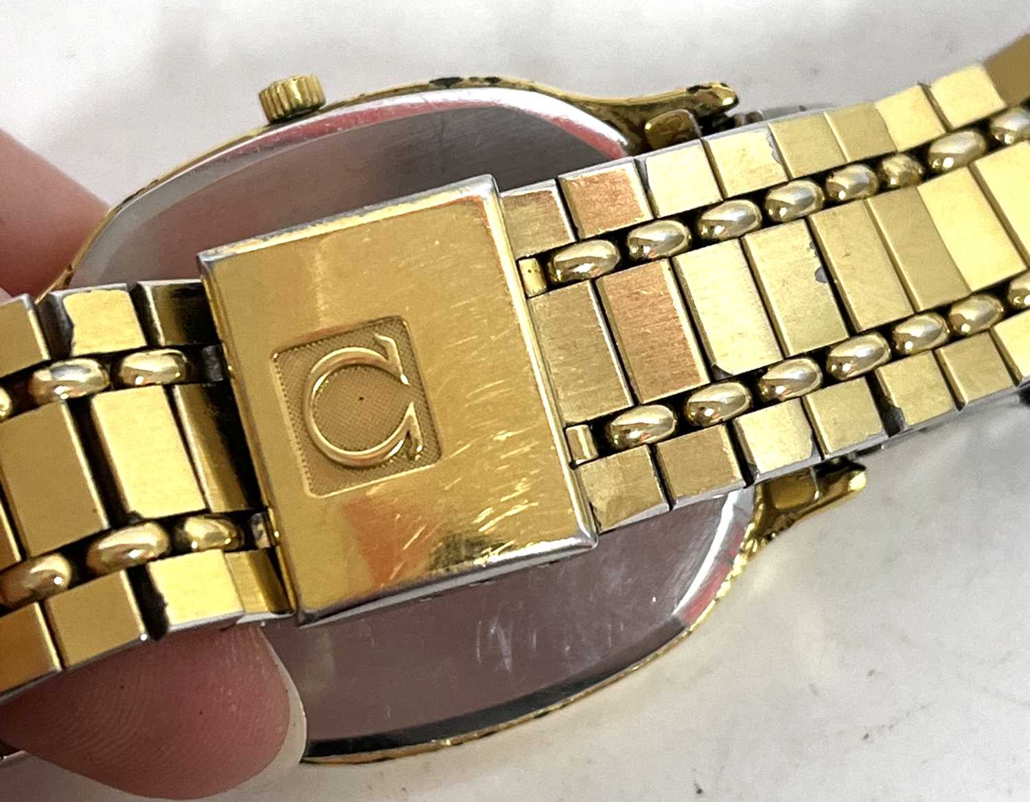 An Omega Deville Quartz wristwatch, the watch has a plated bracelet and case along with a Quartz - Image 6 of 6