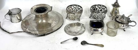 Mixed Lot: A large silver capstan ink well (a/f), a pair of Edwardian pierced frame open salts,
