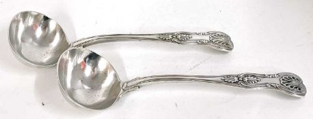 Two Victorian silver Kings pattern sauce ladles, 1867/8, makers mark for Chawner & Co, 18cm long,