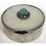 George V silver compact of circular form, the hinged lid inset with a mother of pearl and centre