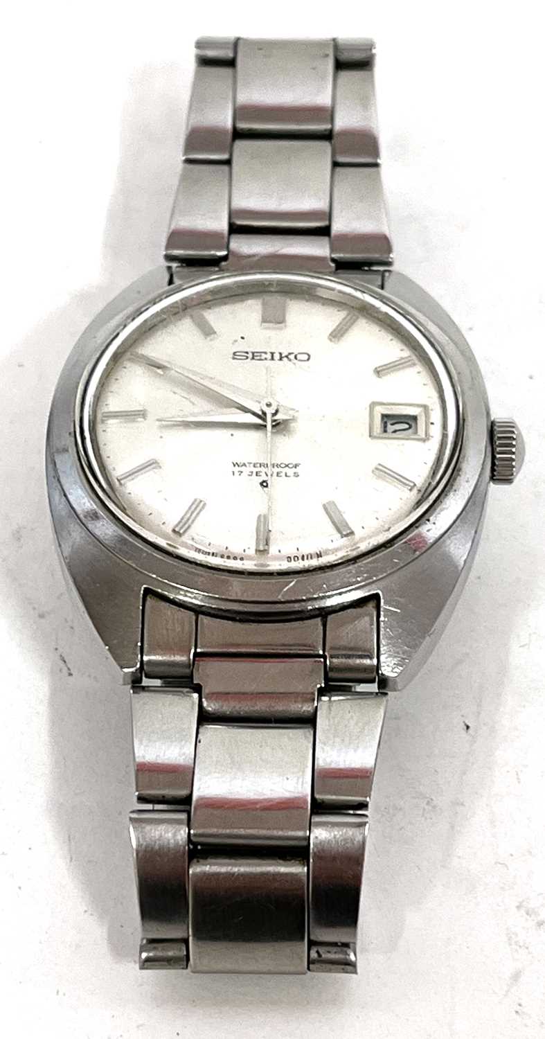 A Seiko 6602-8040 stainless steel gents watch, the watch has a manually crown wound movement with - Image 2 of 5