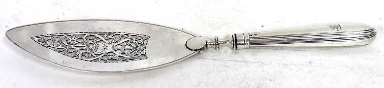 A George III silver fish slice, the blade with cut work design featuring a urn and a garland of