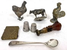 Mixed Lot: A Victorian banded agate seal, an 925 marked cockerel (a/f), a Georgian mustard spoon,