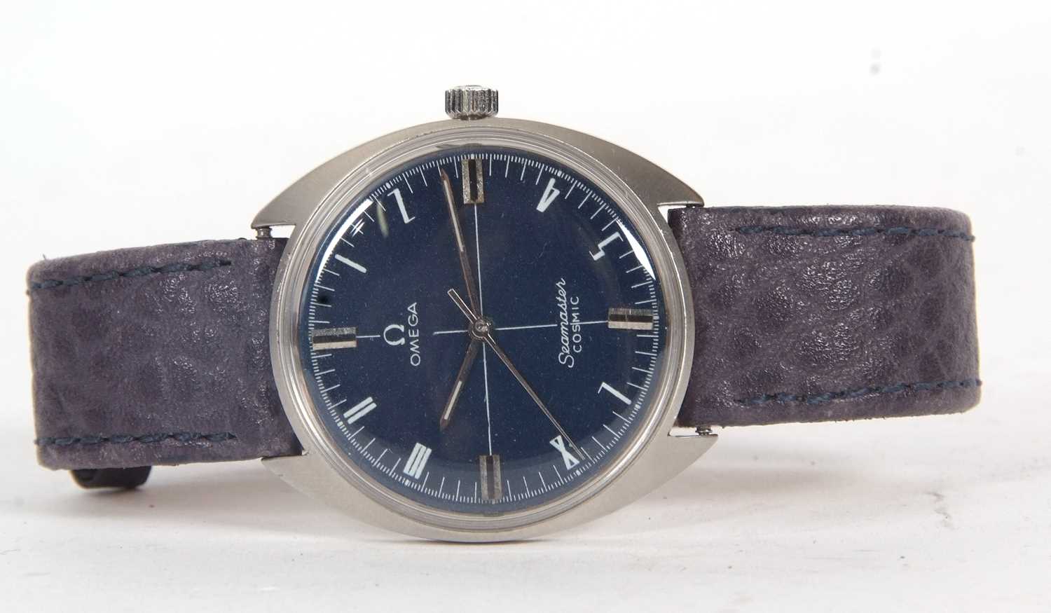 An Omega Seamaster Cosmic gents wristwatch, the watch has a manually crown wound movement and