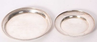 Mixed Lot: A George V small silver tray of plain polished circular shape, 11cm diameter,