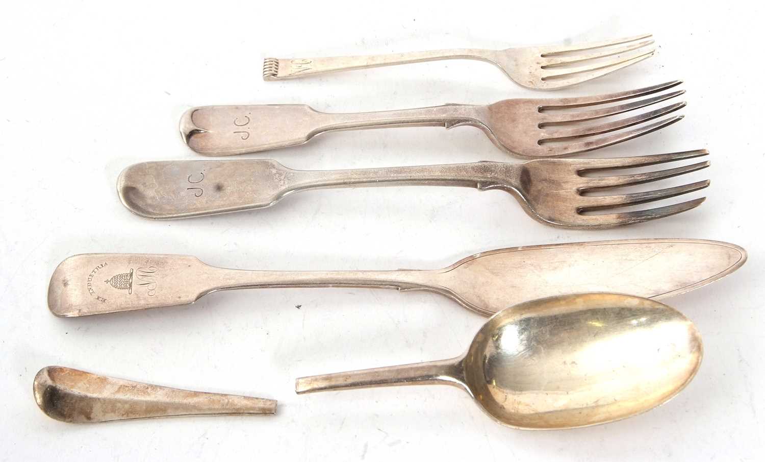 Mixed lot of silver flat ware to include two Victorian fiddle pattern dessert forks, Scottish