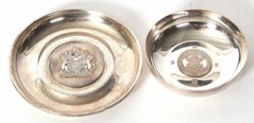 Mixed Lot: Queen Elizabeth II Silver Jubilee small dish 1952-1977, 10cm diameter, hallmarked