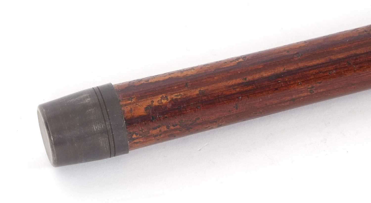 A horn handled walking stick, the pull off handle reveals a barrel holding a corkscrew (a/f) - Image 5 of 6